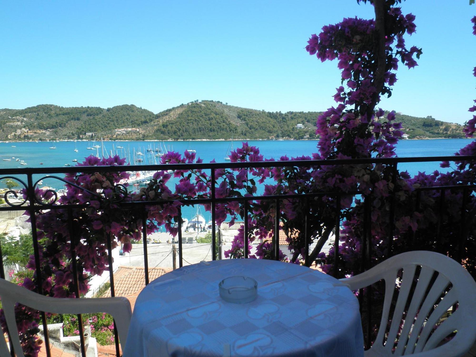 Hotel Babis Città di Skiathos Esterno foto