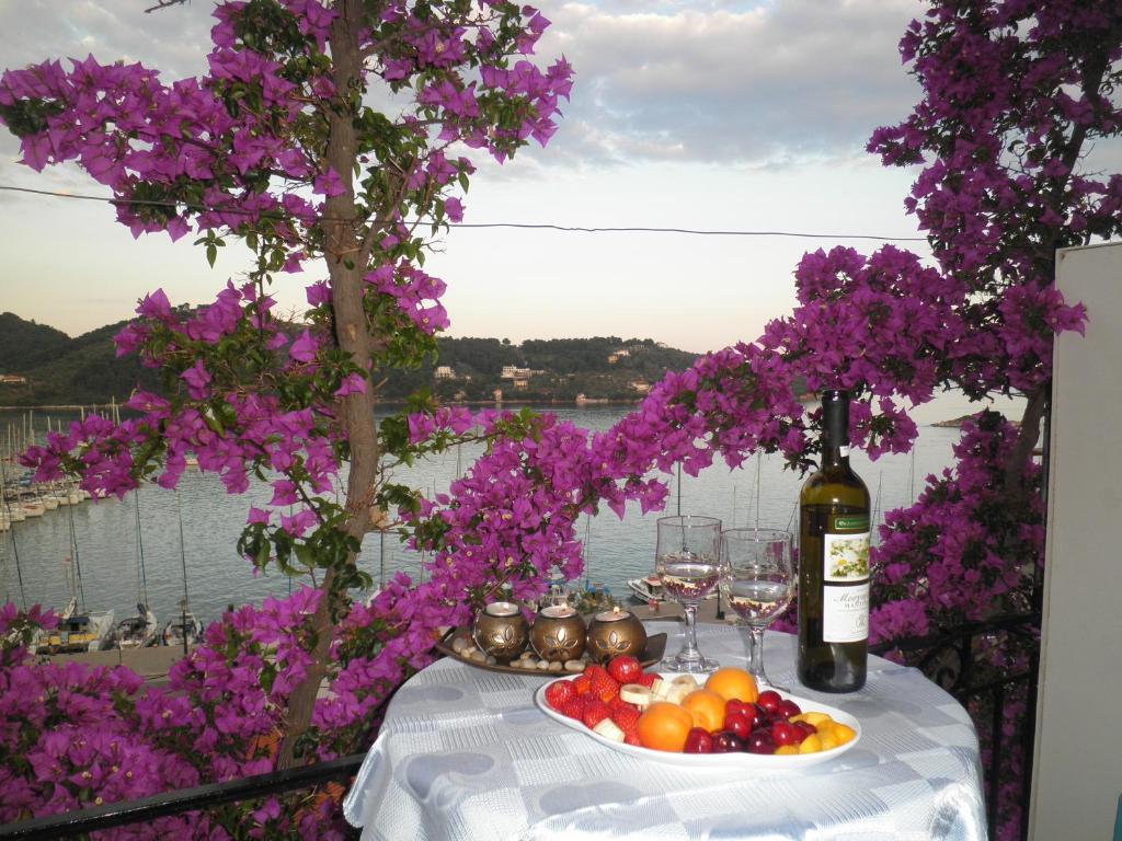Hotel Babis Città di Skiathos Esterno foto